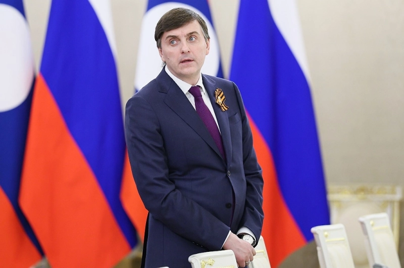Кравцов рассказал об июльском отдыхе 14 млн российских школьников